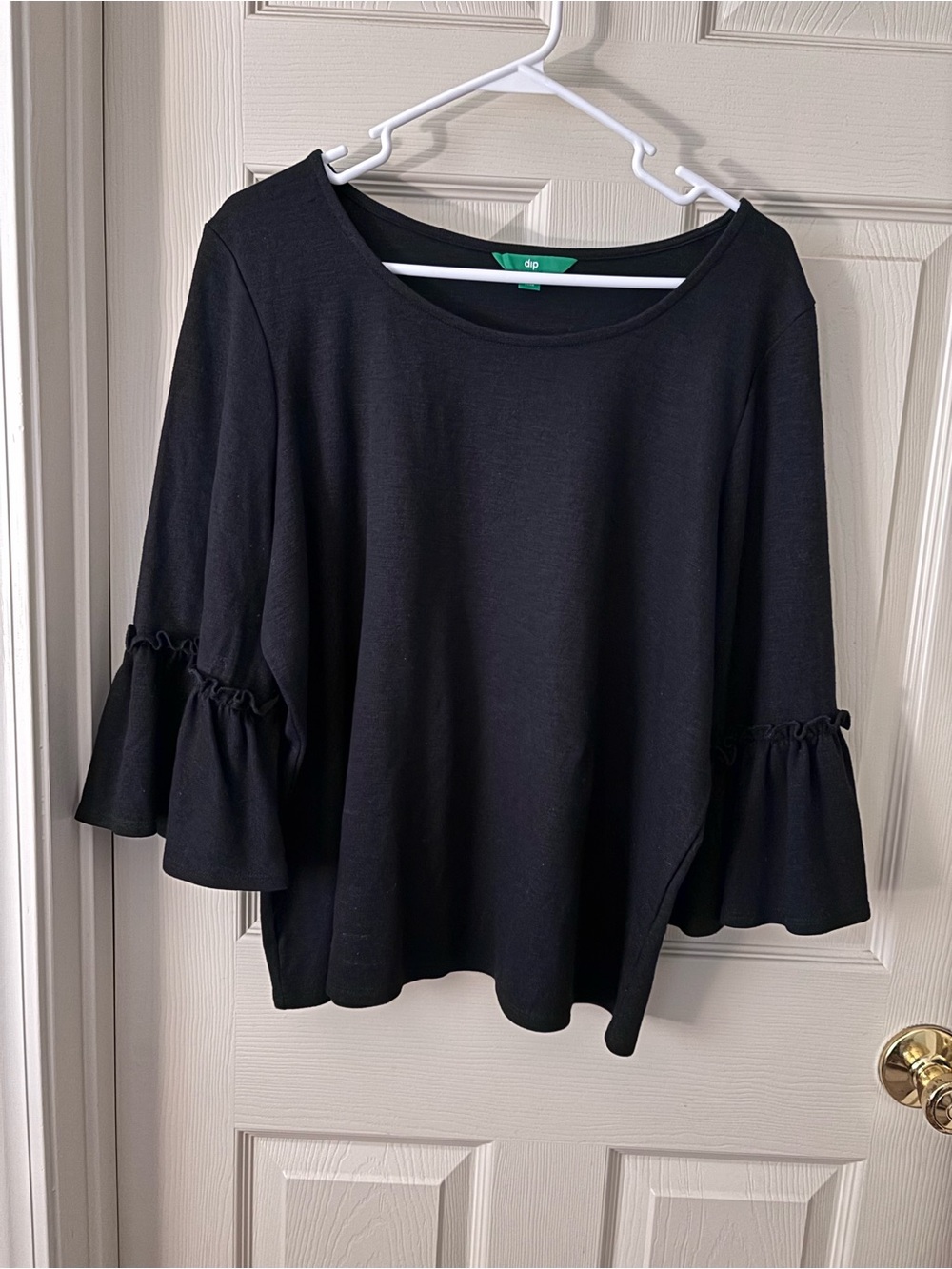 dip Black Ruffle-Sleeve Tunic Top